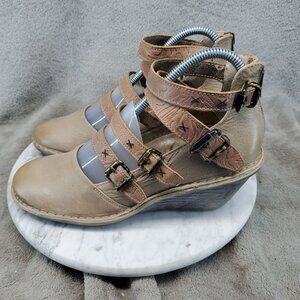 OTBT Shoes Womens Size 7.5 Tan Leather Biker Wedge Sandals